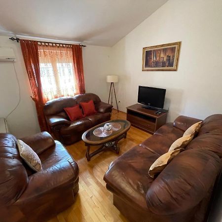 Aquarium Apartment Котор Экстерьер фото