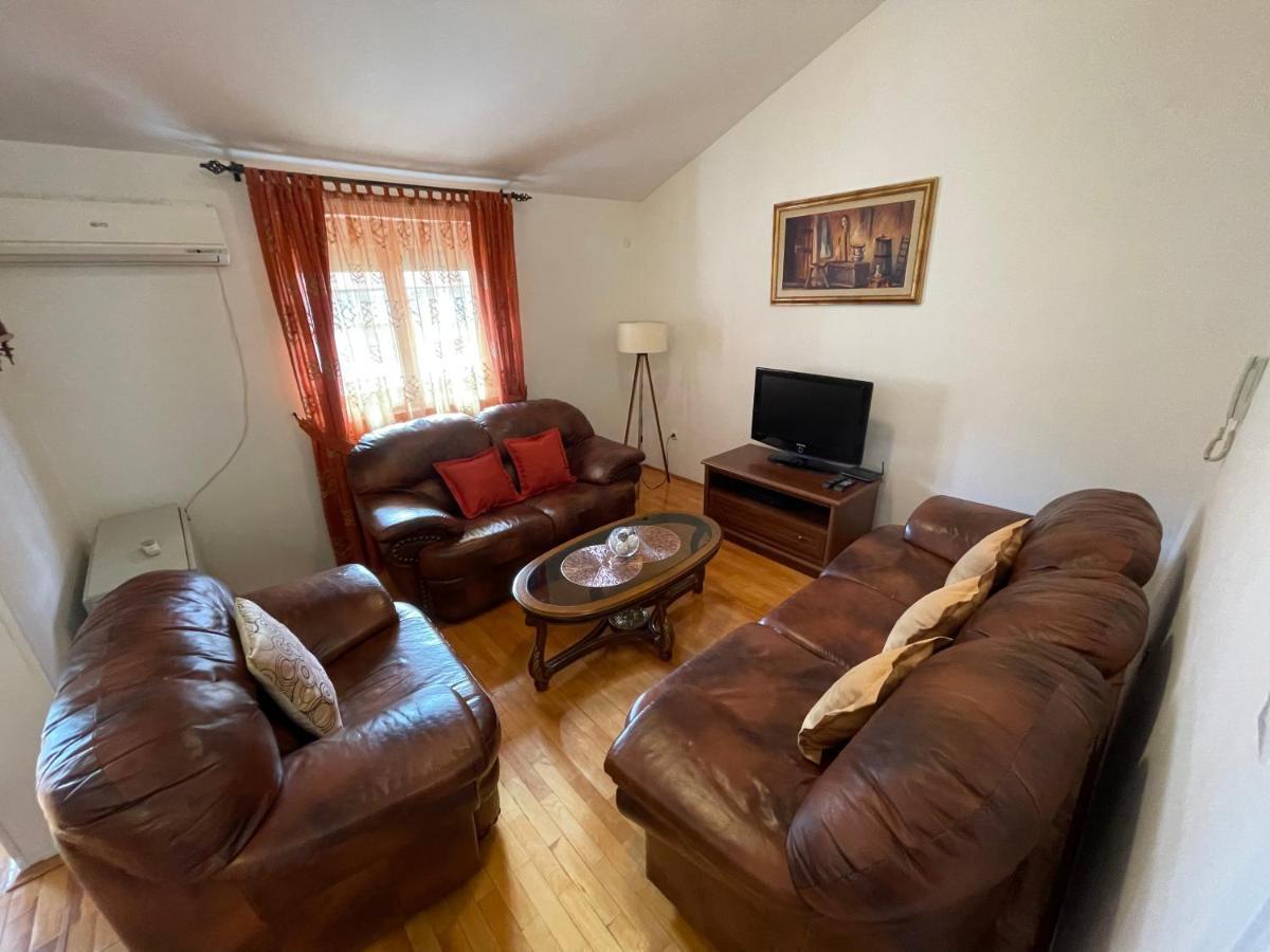Aquarium Apartment Котор Экстерьер фото