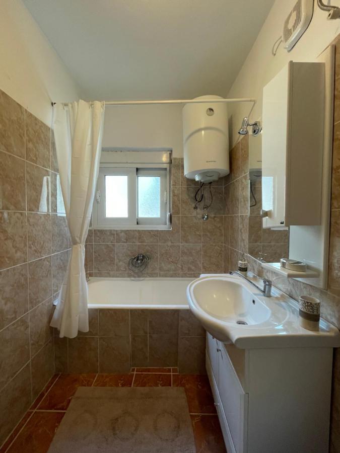 Aquarium Apartment Котор Экстерьер фото