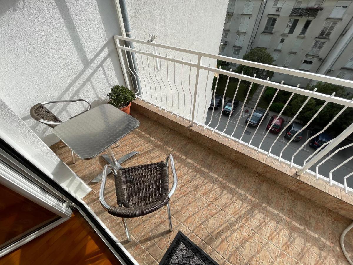 Aquarium Apartment Котор Экстерьер фото
